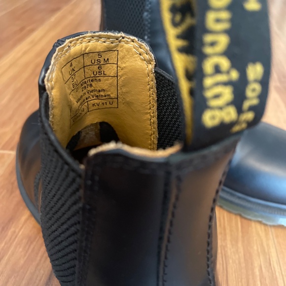 Dr. Martens Chelsea Boots EU37 - Picture 5 of 6